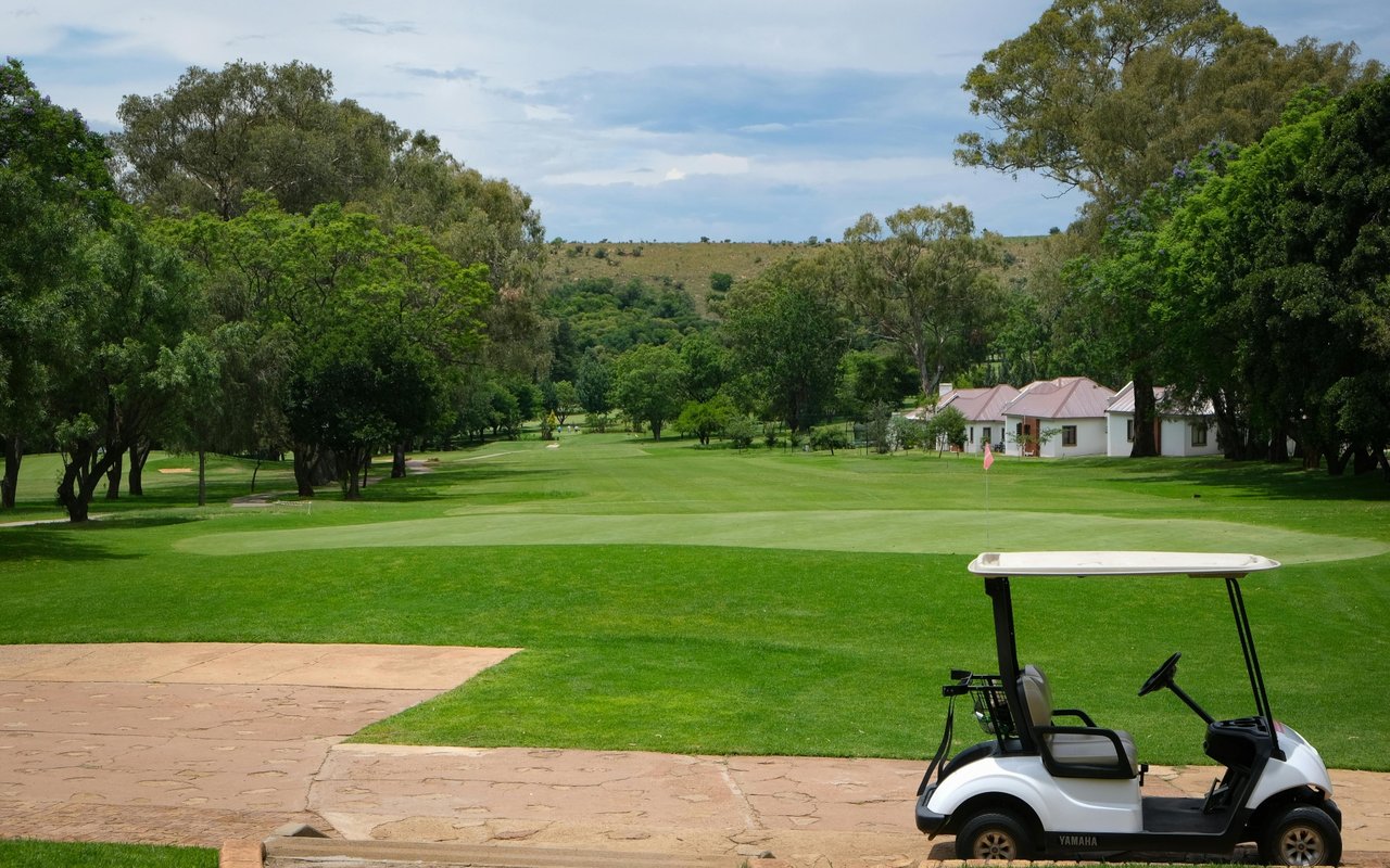 Pros and Cons of Living in a Home on a Golf Course