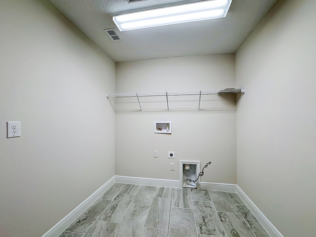 Move-In Ready Pelican in Hawkstone — No Builder Wait, $40K in Upgrades