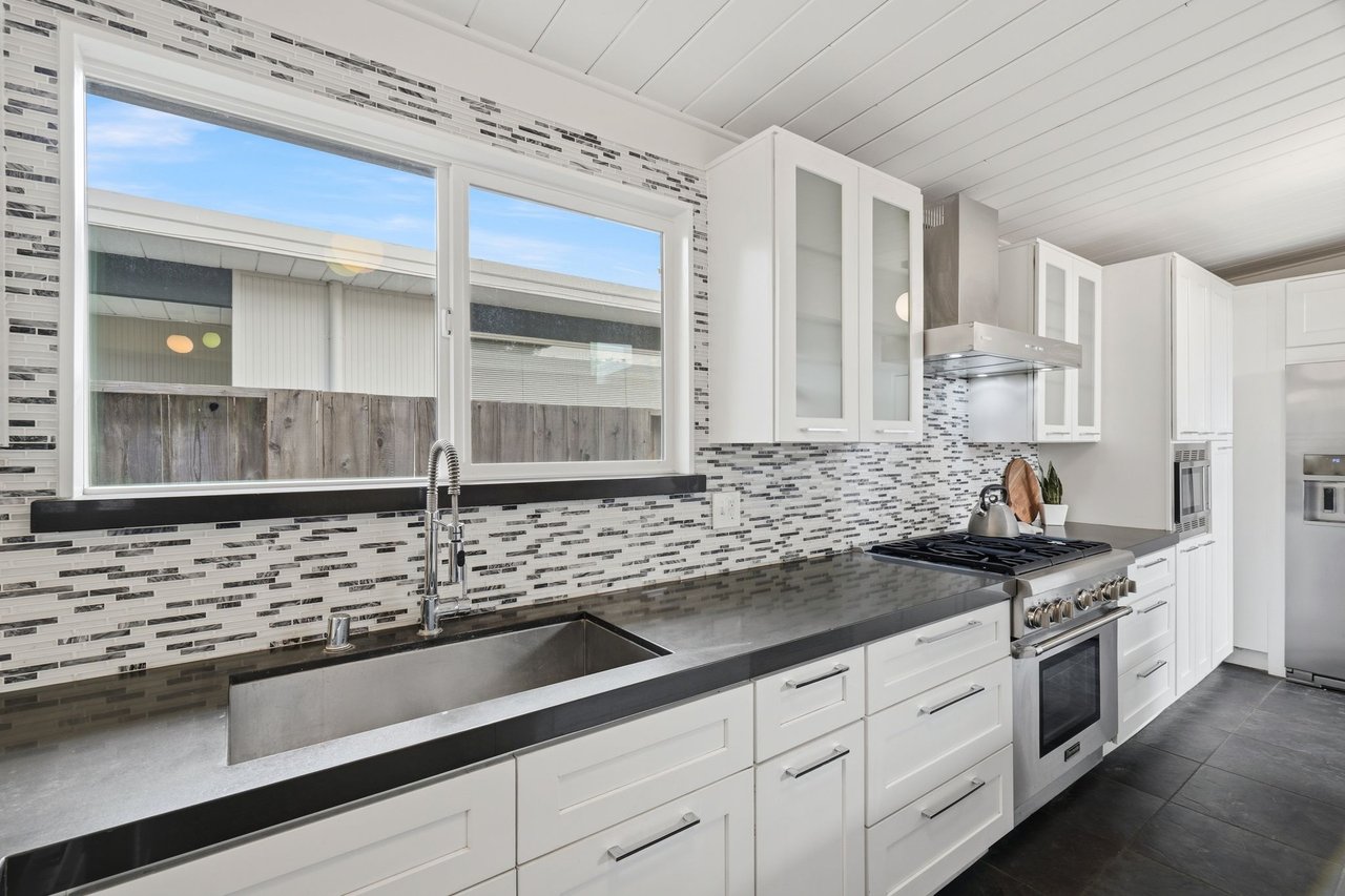 2418 Fairglen DR
