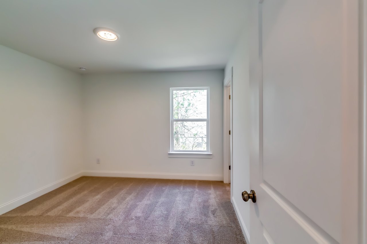 537 Principal Meridian Dr