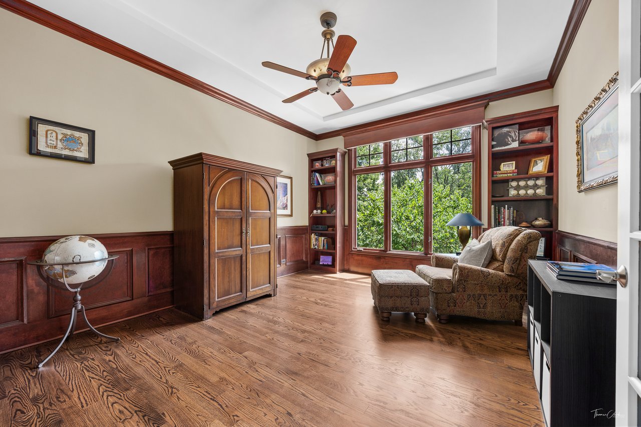 Luxury Home in Lisle