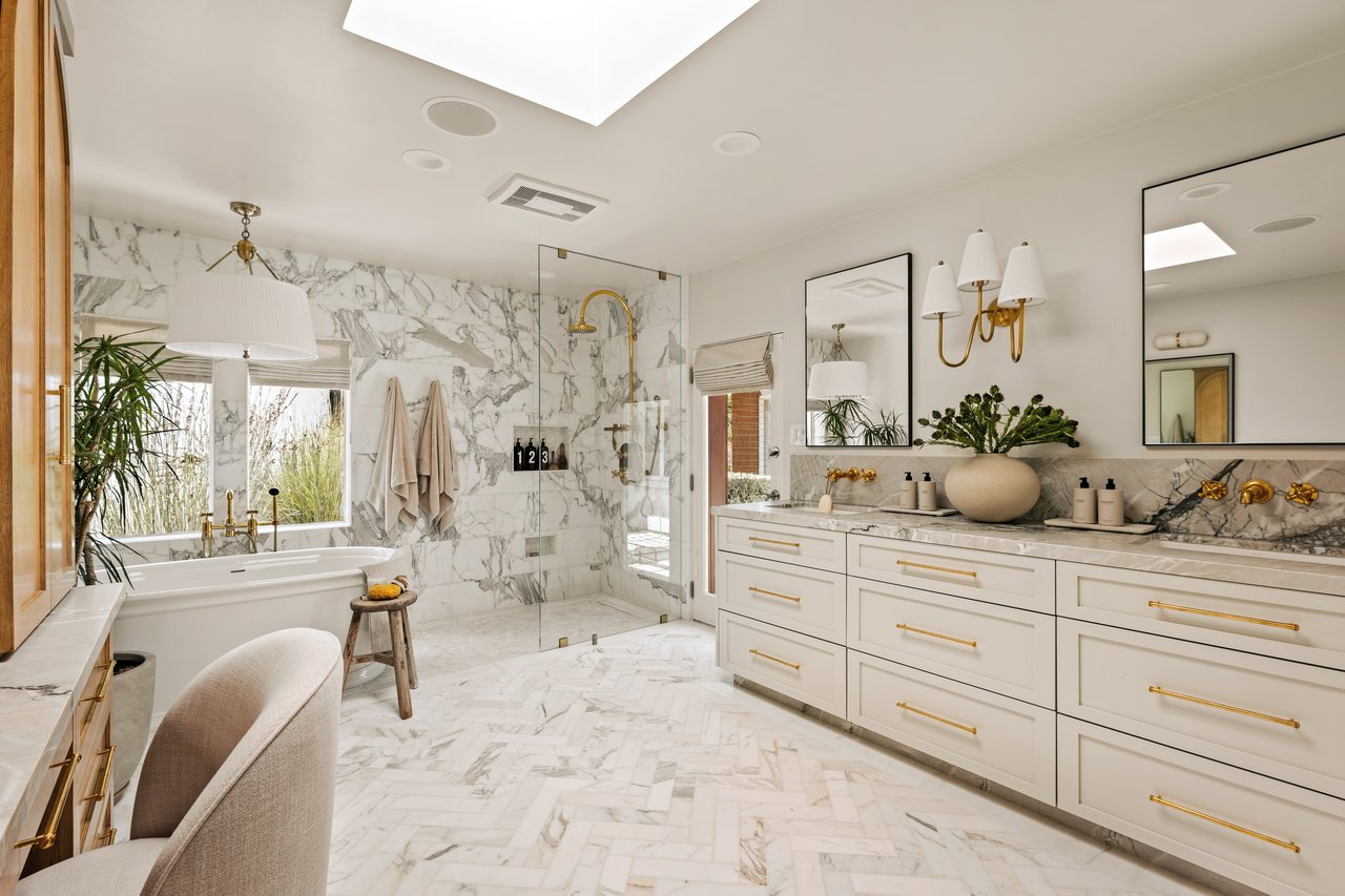 12047 Summit Cir, Beverly Hills