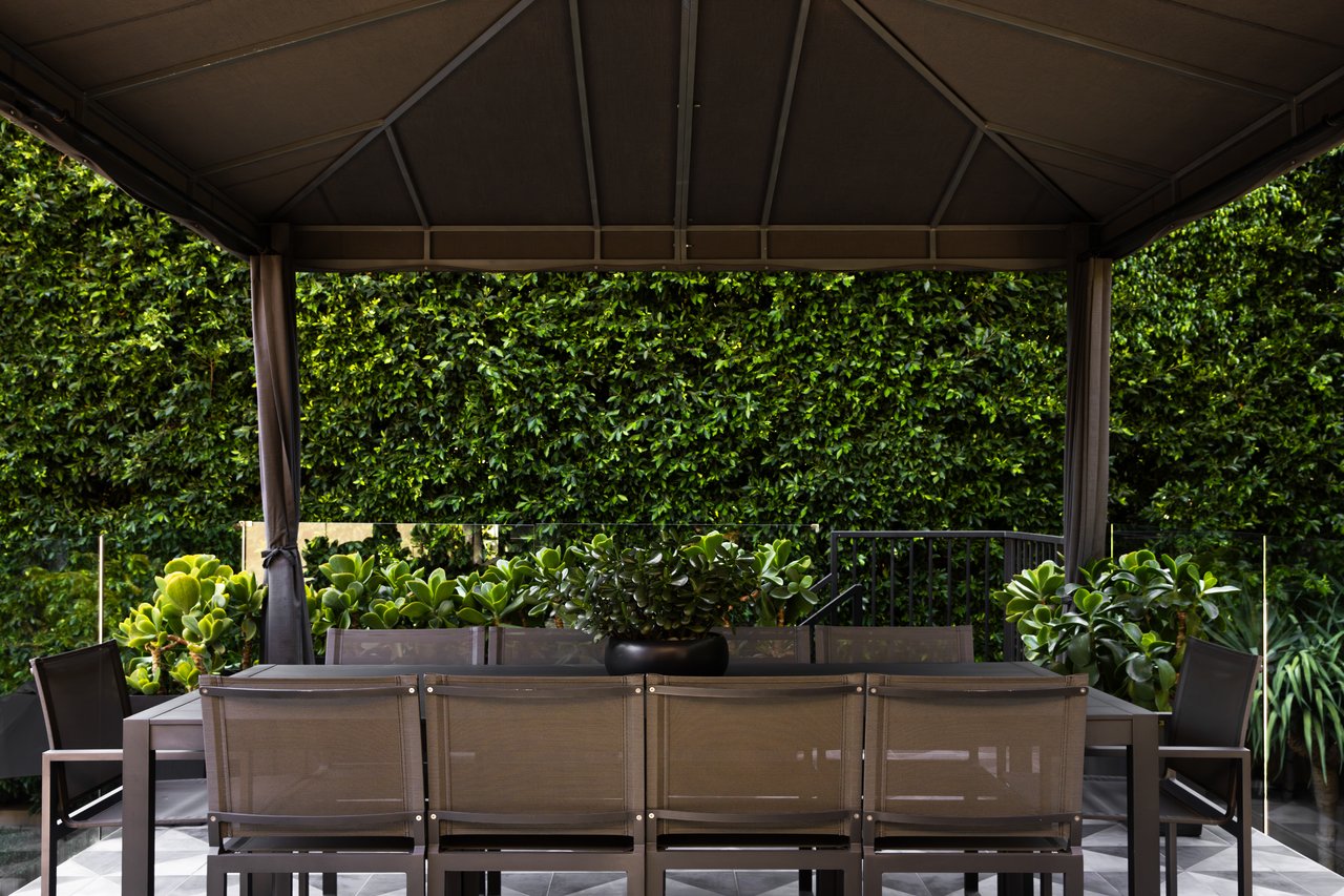 1853 Franklin Canyon Dr, Beverly Hills