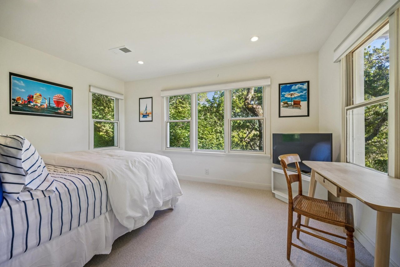 10 Maoli Drive, San Rafael