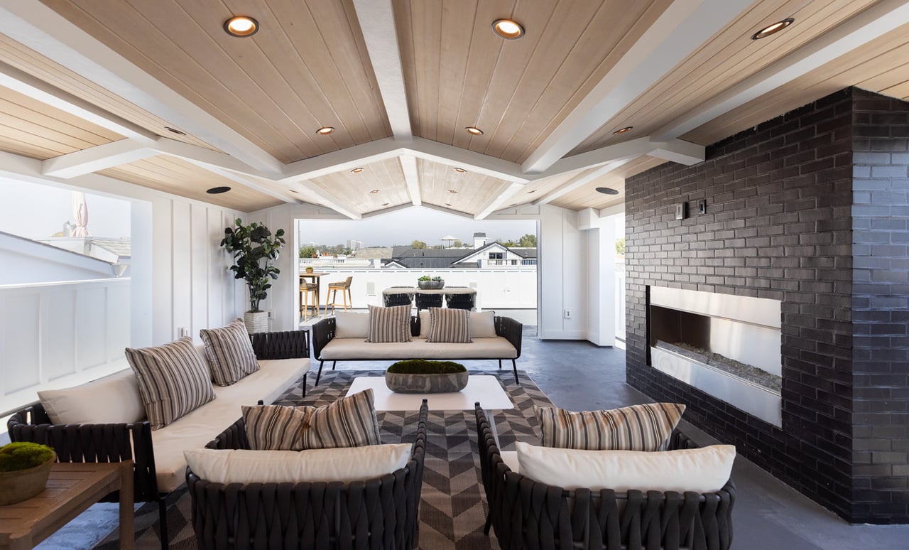2322 Pacific Drive