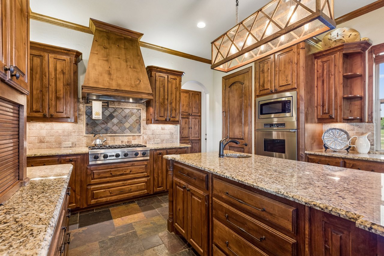 10 Acre Flower Mound Estate