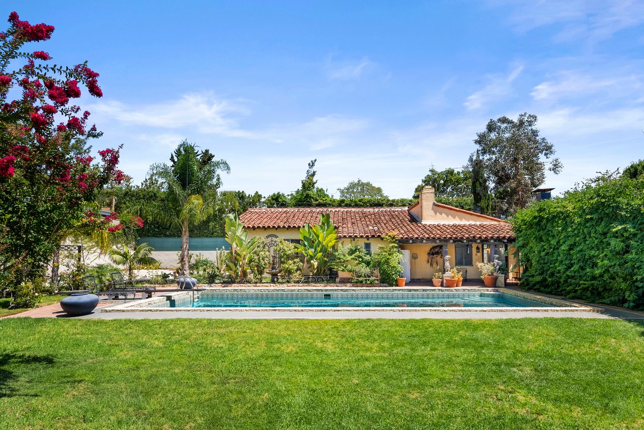 706 N Maple Dr, Beverly Hills