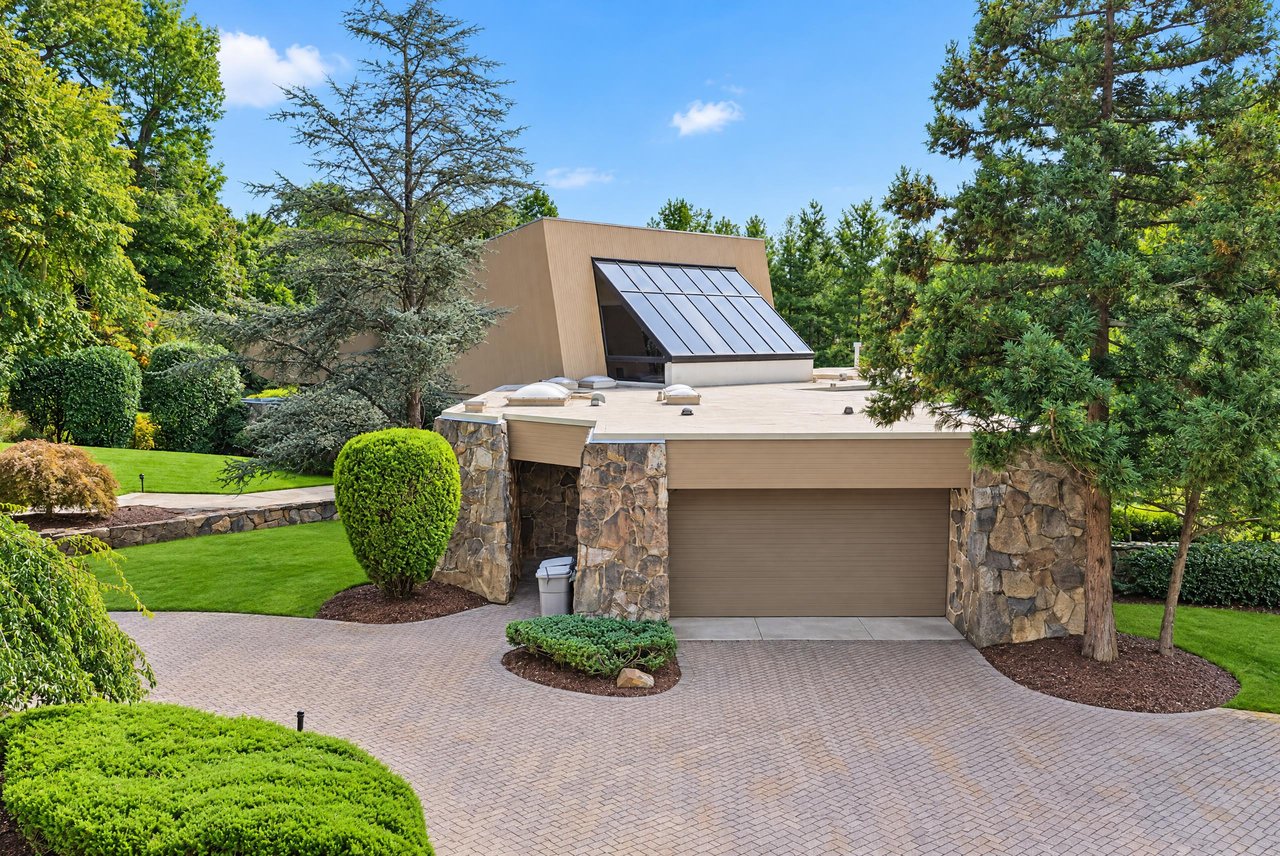 15 Horseshoe Road (Long Island)