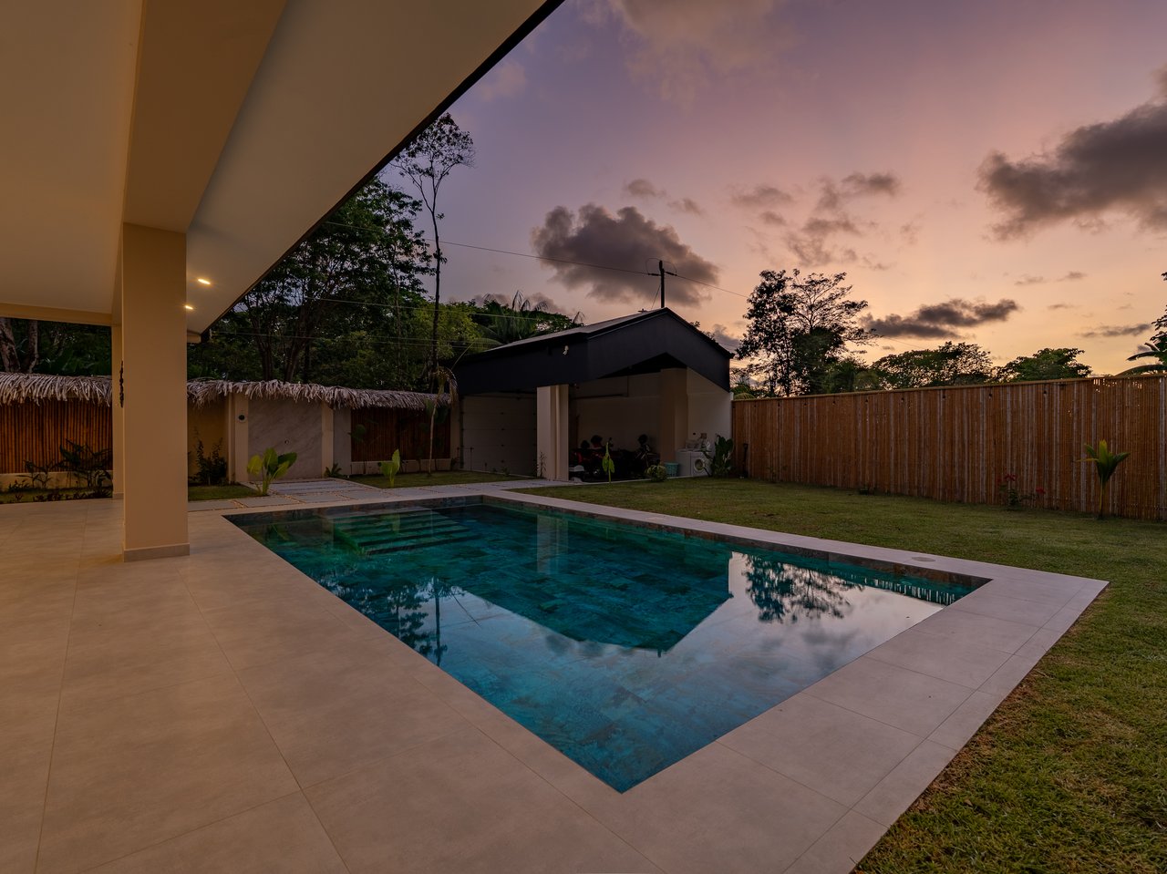 Refined Tropical Home in Uvita, Costa Rica | Walk to Beach & Parque Nacional Marino Ballena