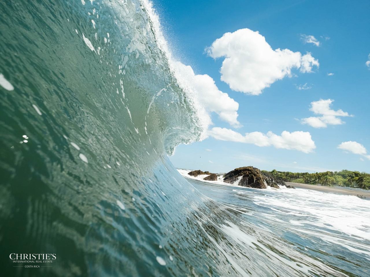 Mandla Boutique Coastal Retreat with World-Class Surf