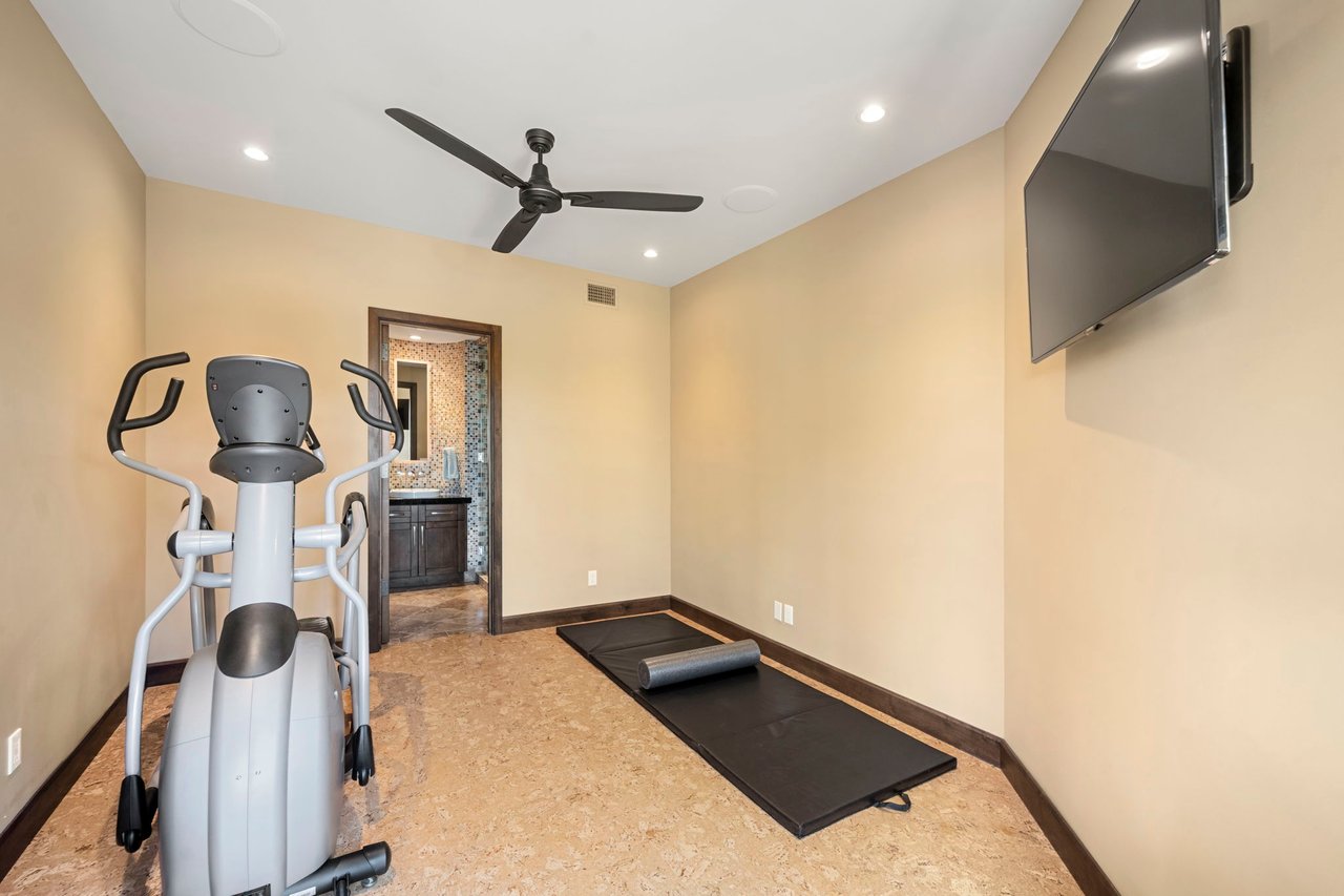 10570 E Pinnacle Peak Road