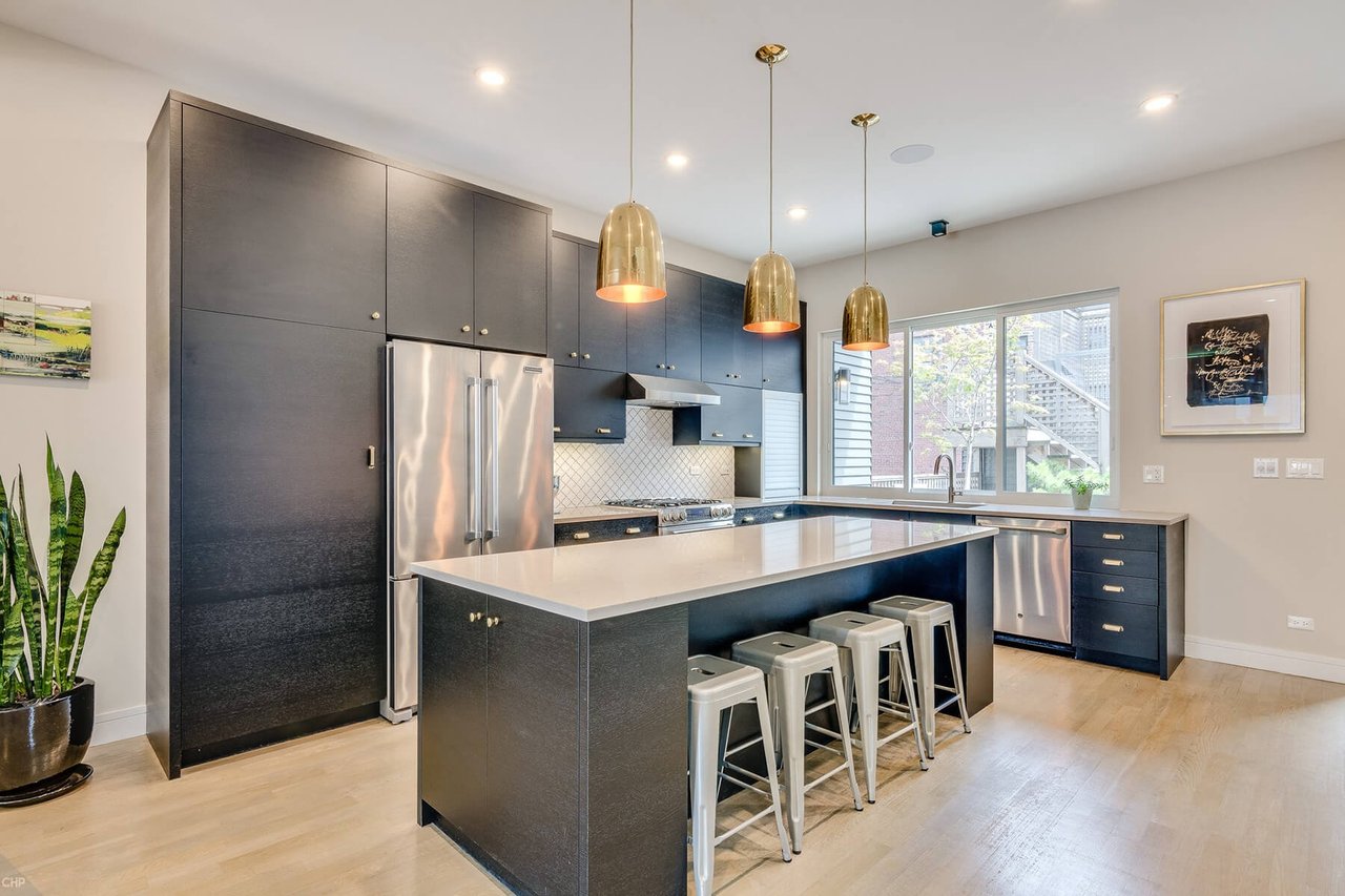 2107 West Race Ave | $1,050,000