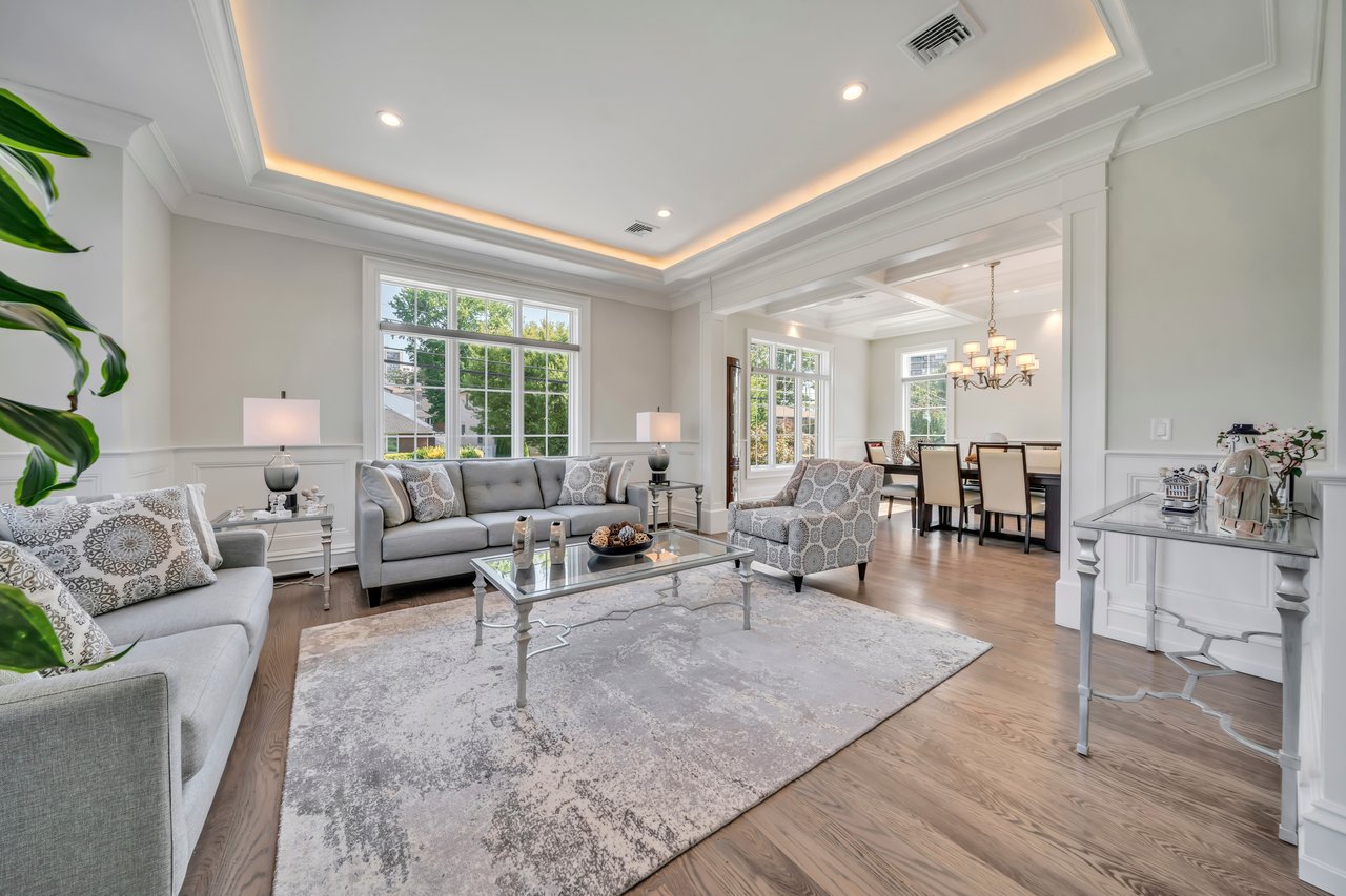 214 Forest Road