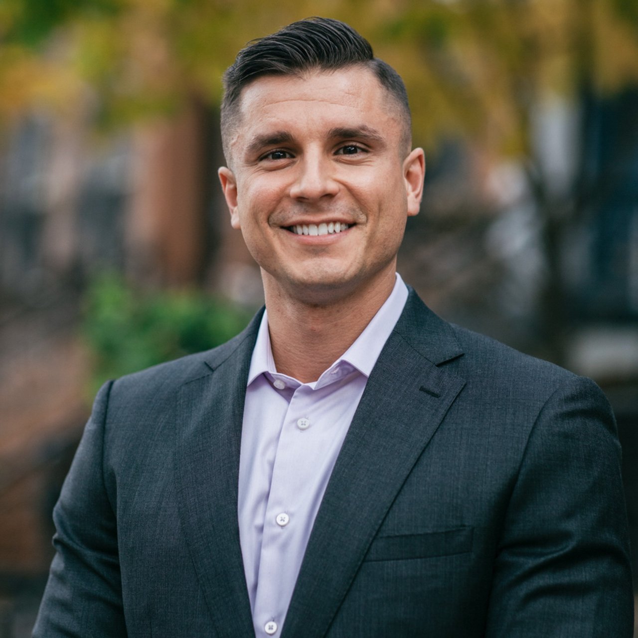 Alex Fincham New York, NY Real Estate Agent Headshot