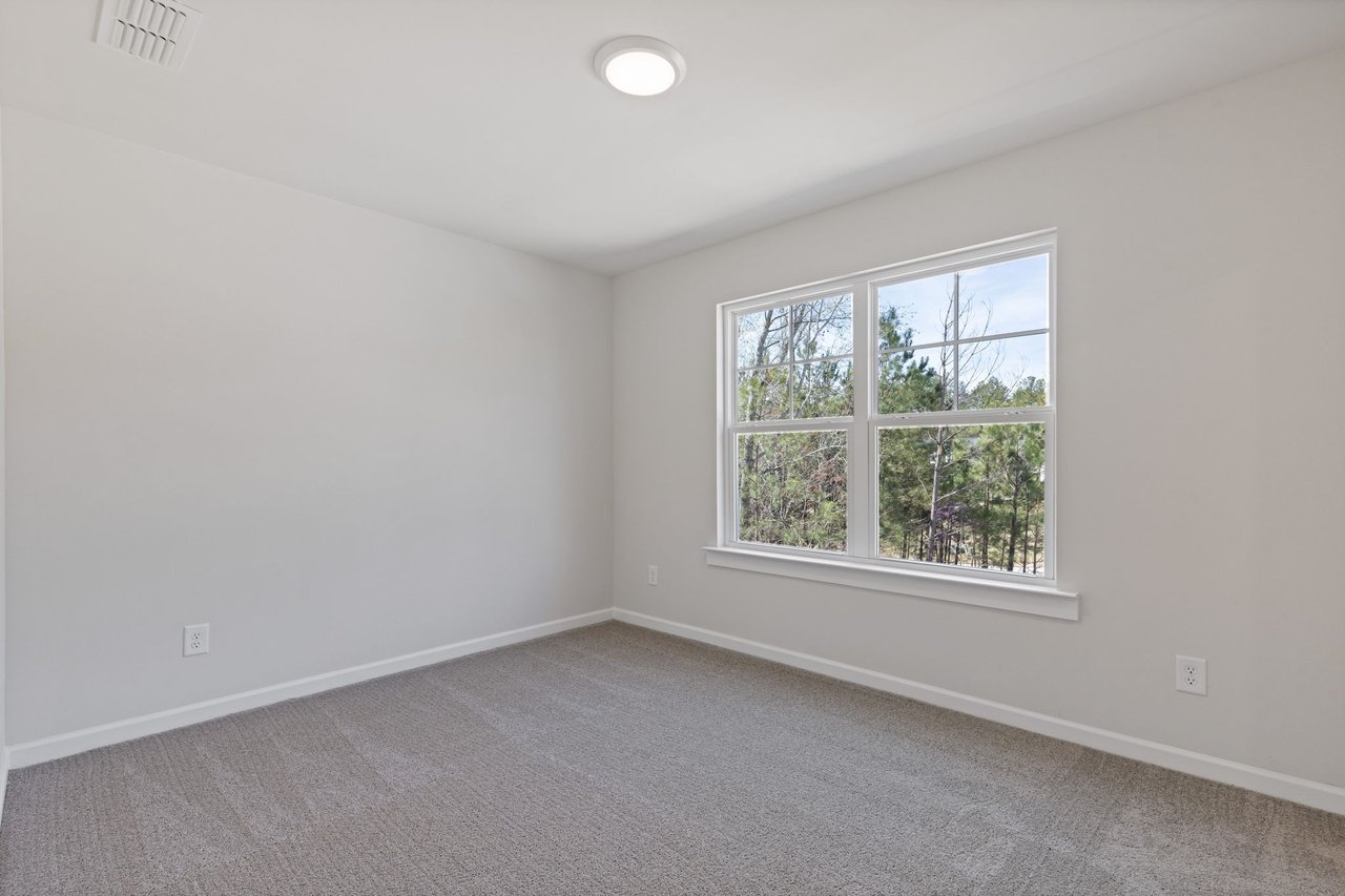 688 Shoals Trl