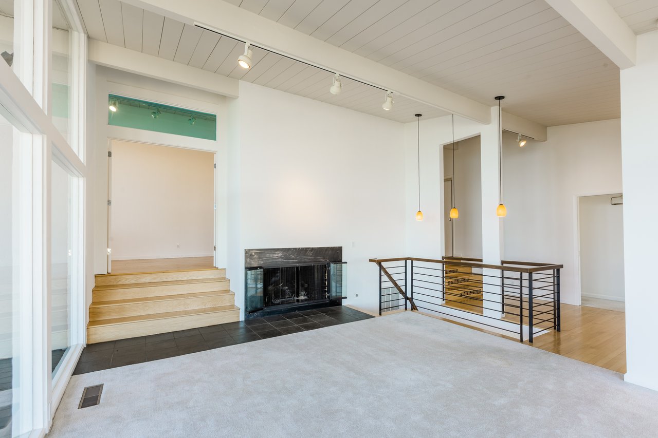 109 Marion Ave