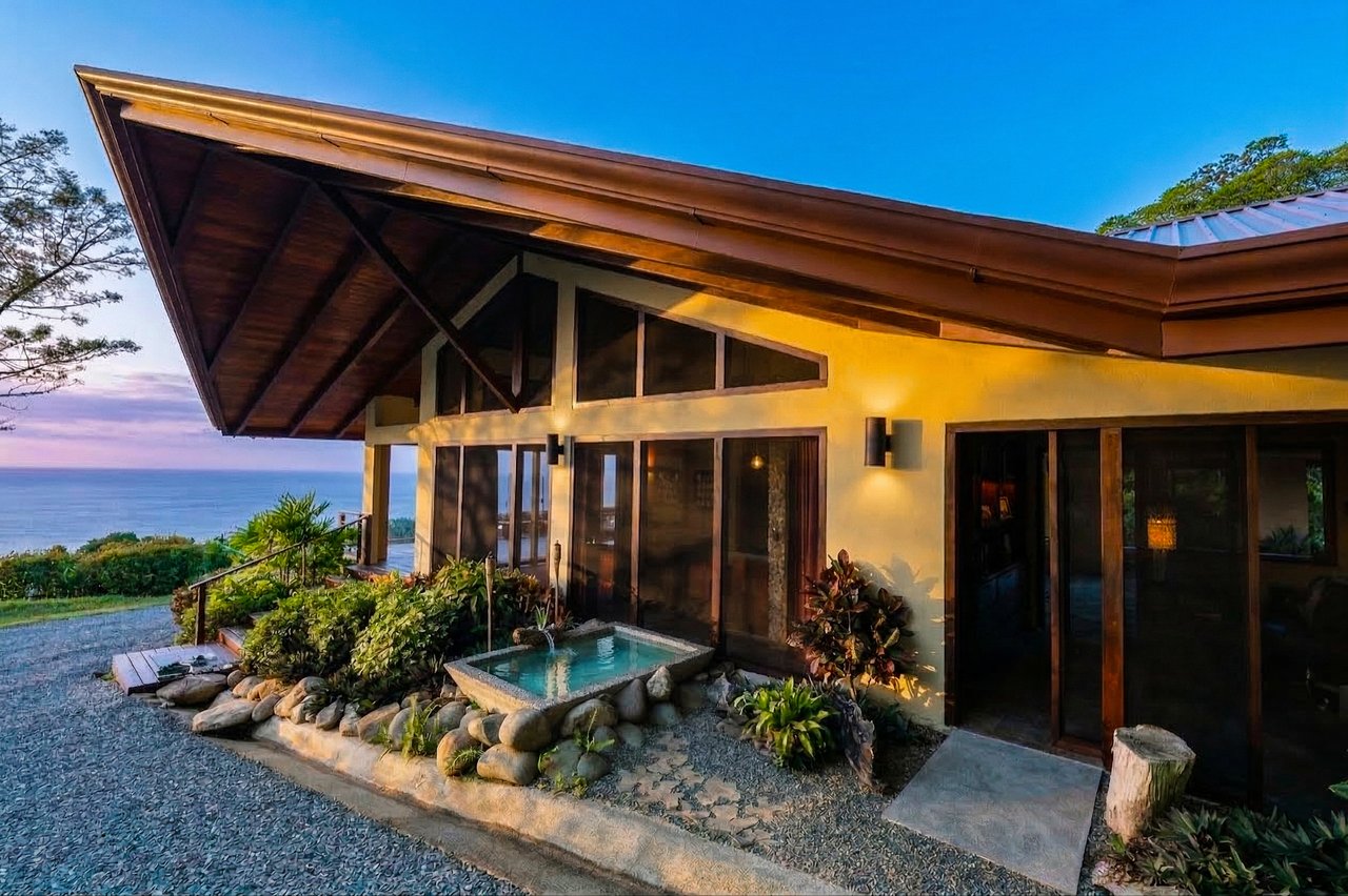 CasaPor Fin,Where the Rainforest Meets the Sea - Oceanview Luxury Estate