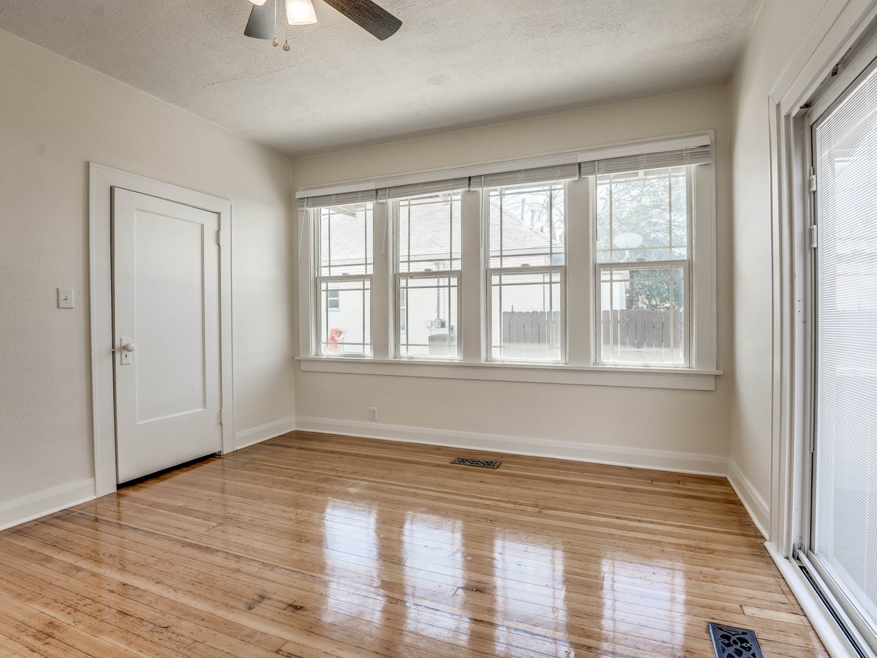 706 N Beard Ave