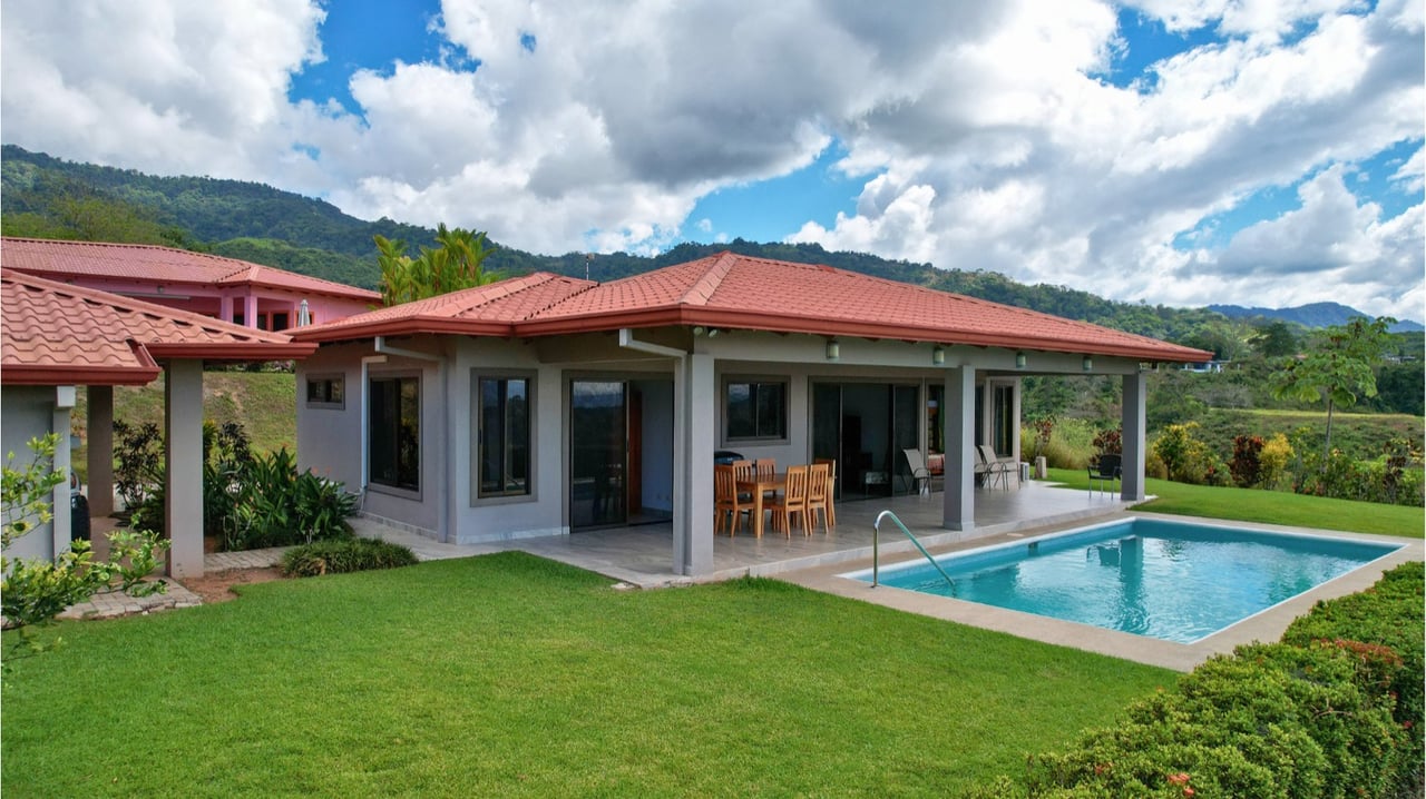 Casa Jean, Window of the Soul 