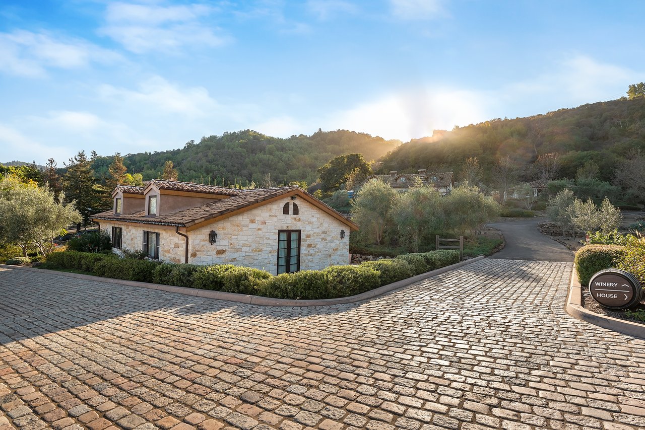 22100 Mount Eden Road