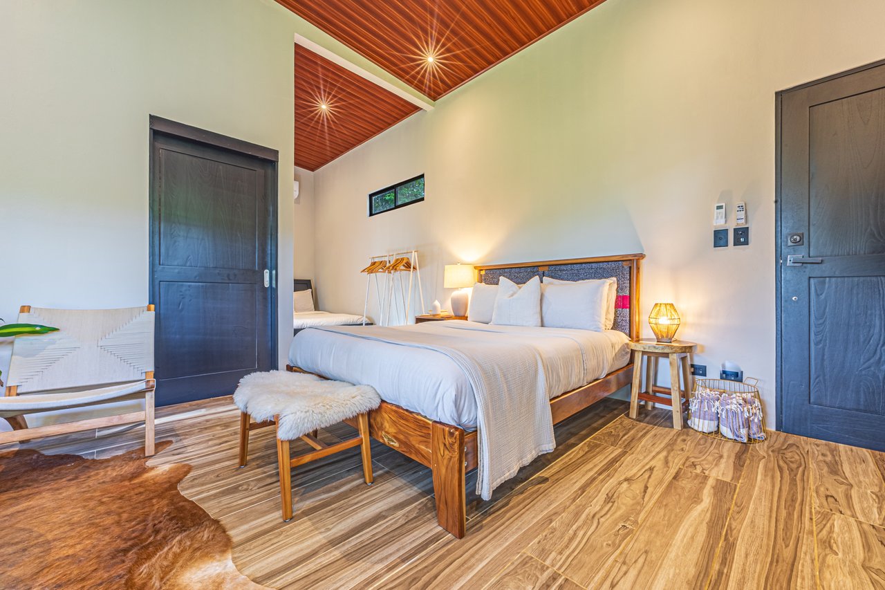 La Sombra Villas, Where Nature Meets Comfort in Tinamates!