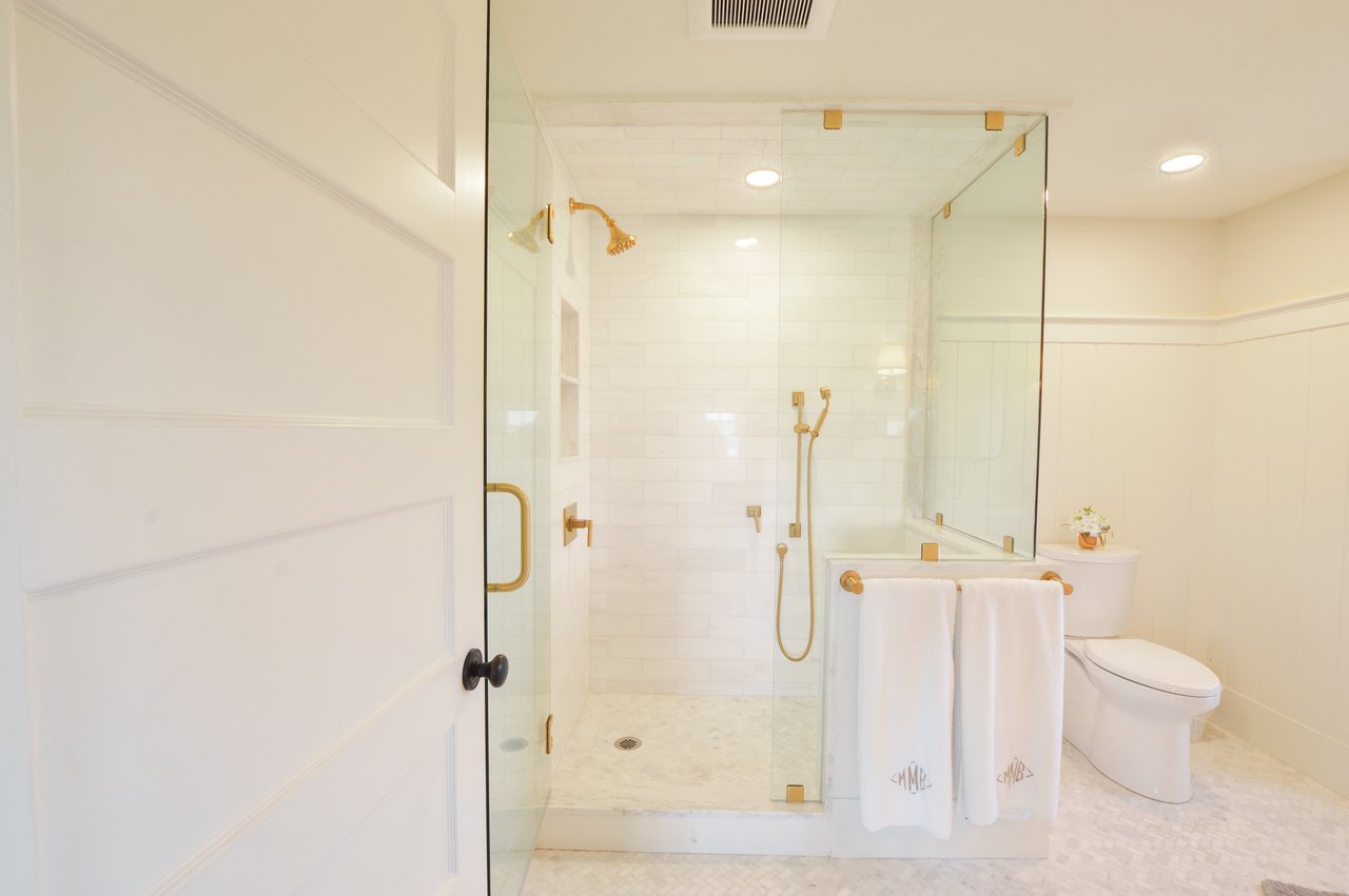 Classic Hyannis Port Grandeur with Timeless Coastal Elegance