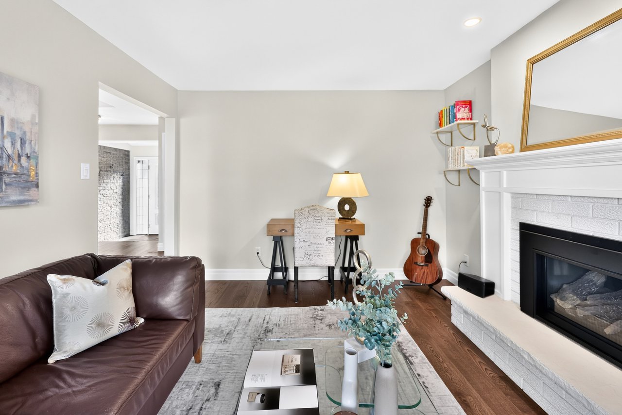 1019 Mesa Cres
