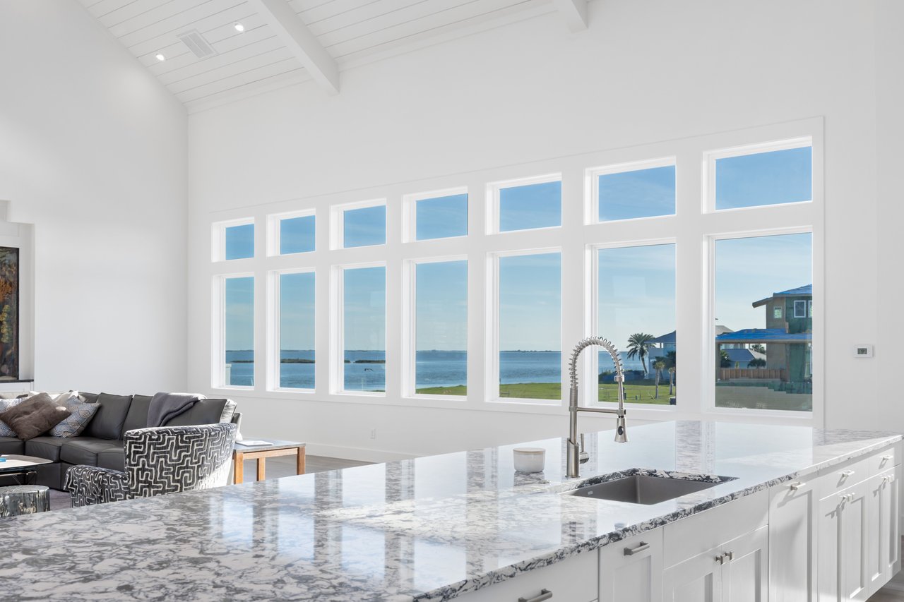 White Label - 305 Estes Drive