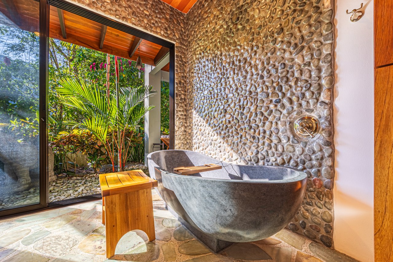 Stunning Waterfall Home + Guest Casita - Cascada Azul