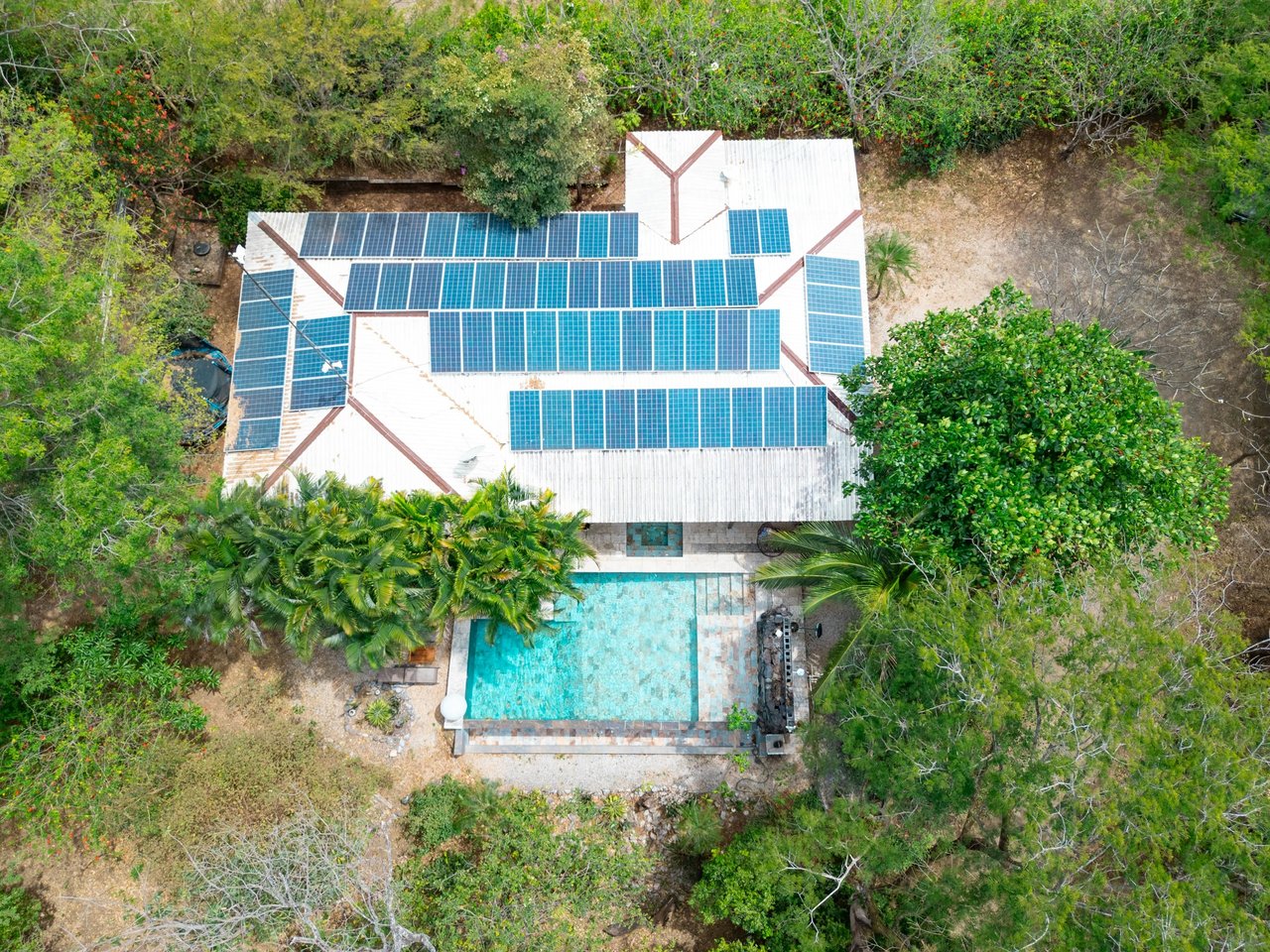 V-Iguana Finca Panamá | Large Property with Two Houses, Pool & Expansion Potential Near Tamarindo
