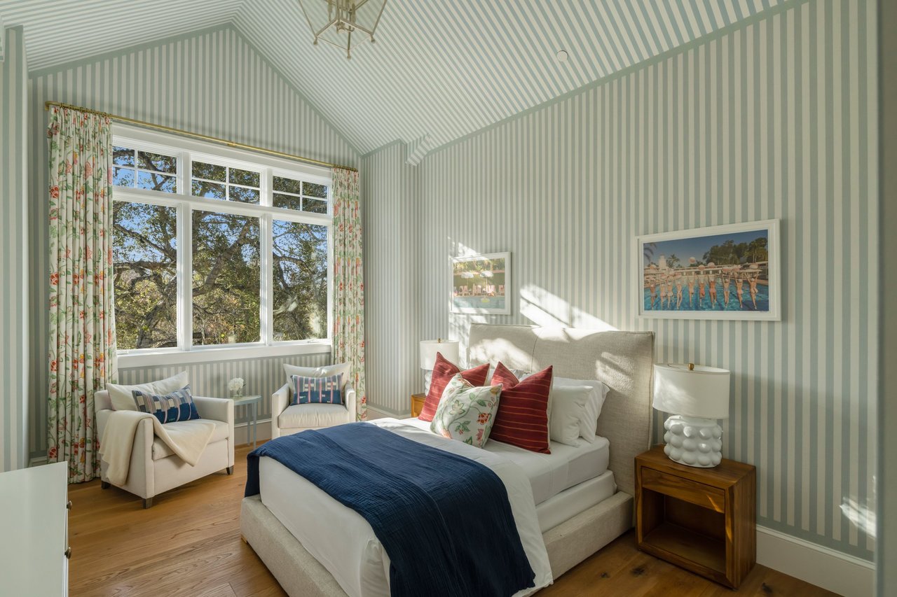 Sophisticated Coastal Design in Rustic Canyon