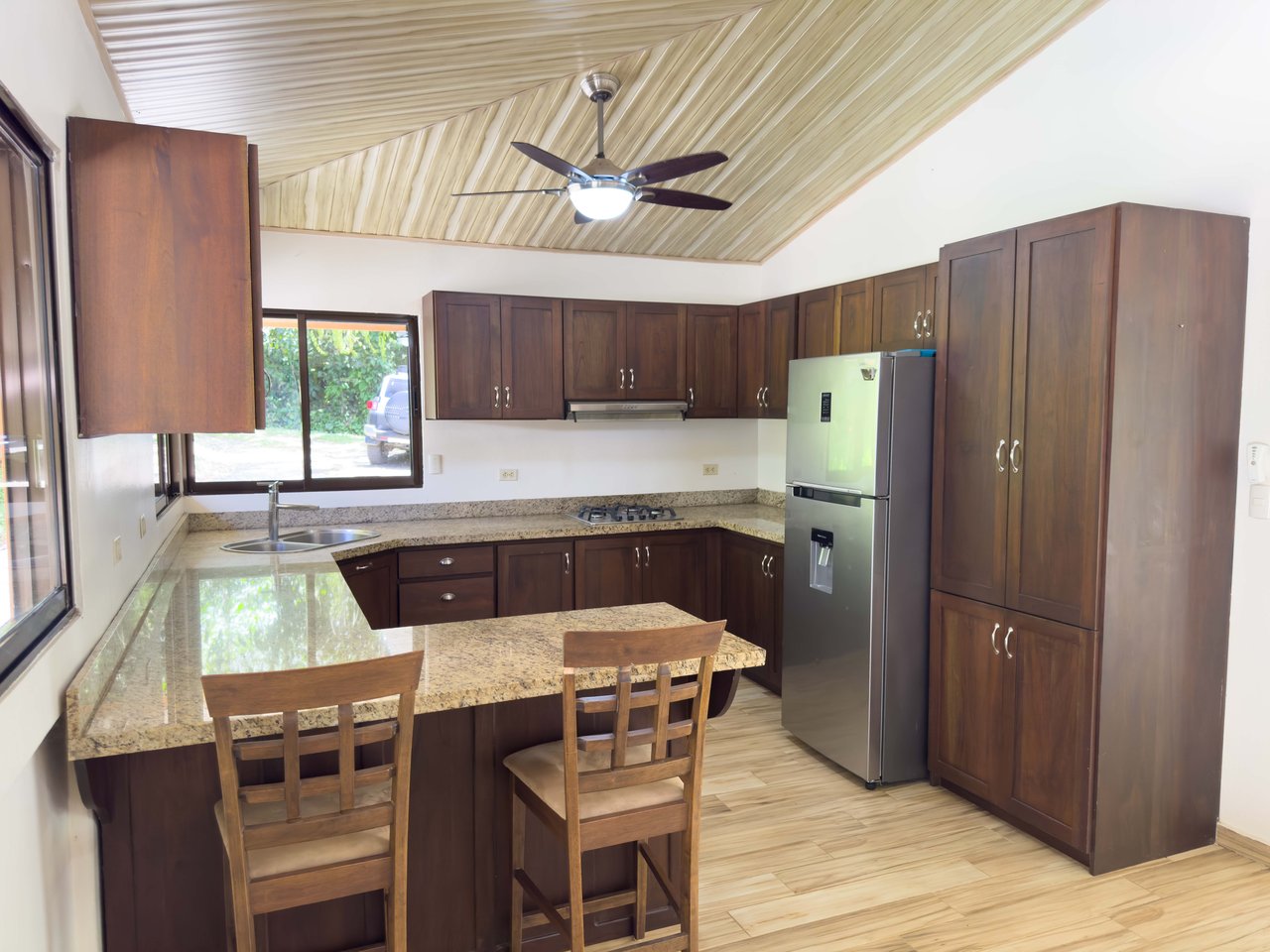 Valley of the Horses , Multi-Home Mountain Retreat -Dominical