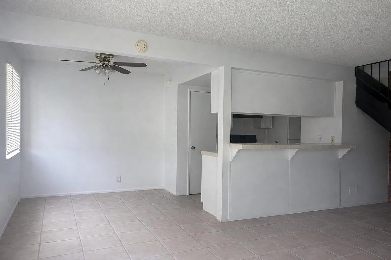 5935 Hickory St APT 3