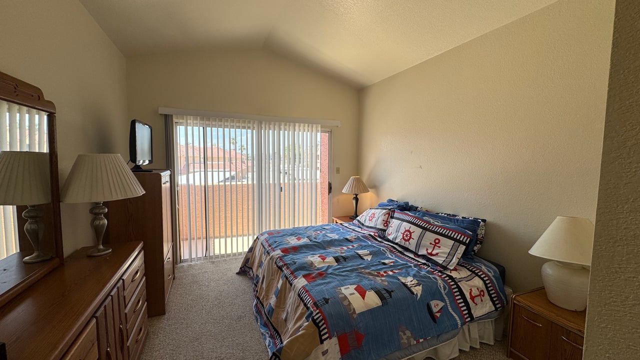 1650 Smoketree Ave S 121 (Rotary Beach/Park)