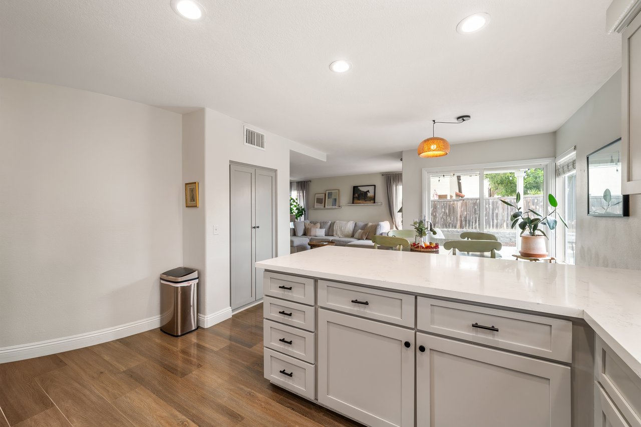 39601 Casandra Court