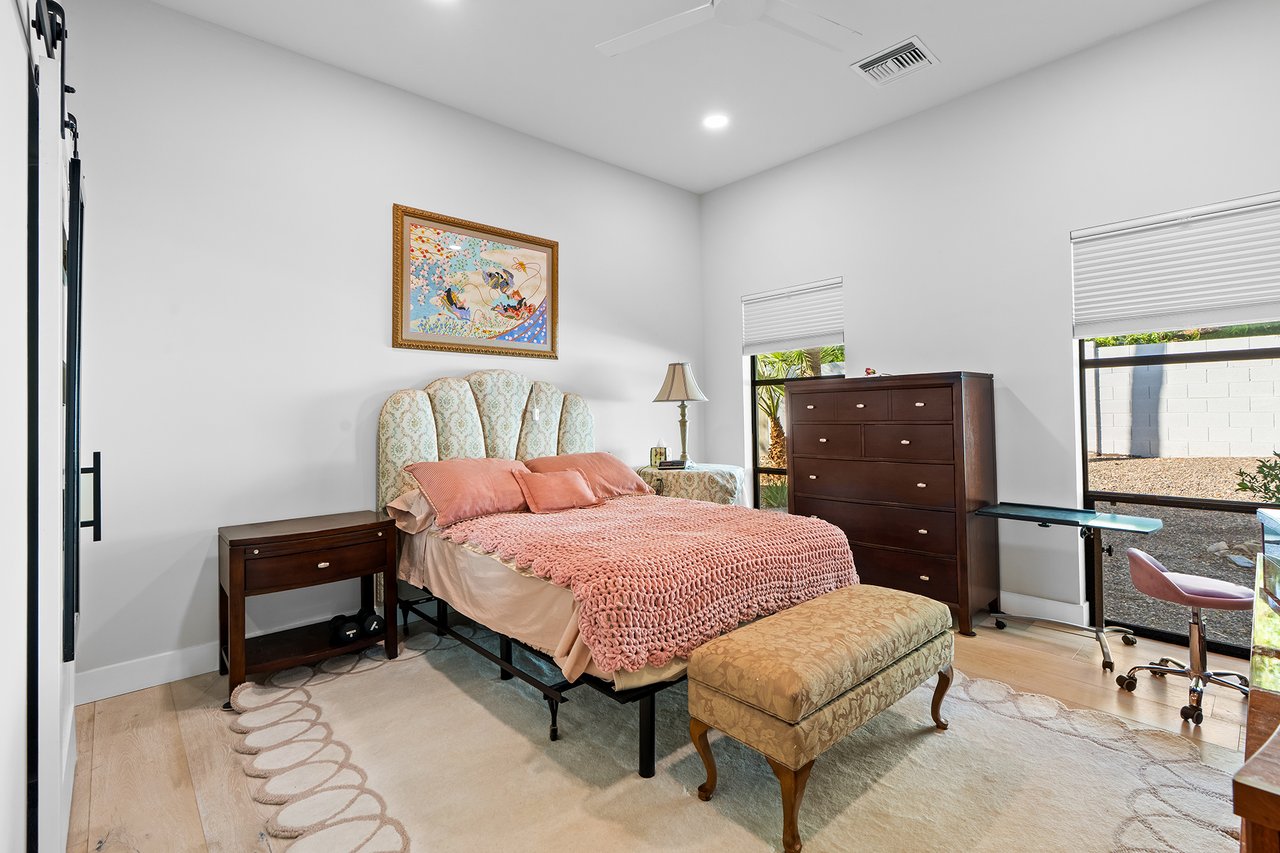 3842 E SAN MIGUEL Avenue, Paradise Valley