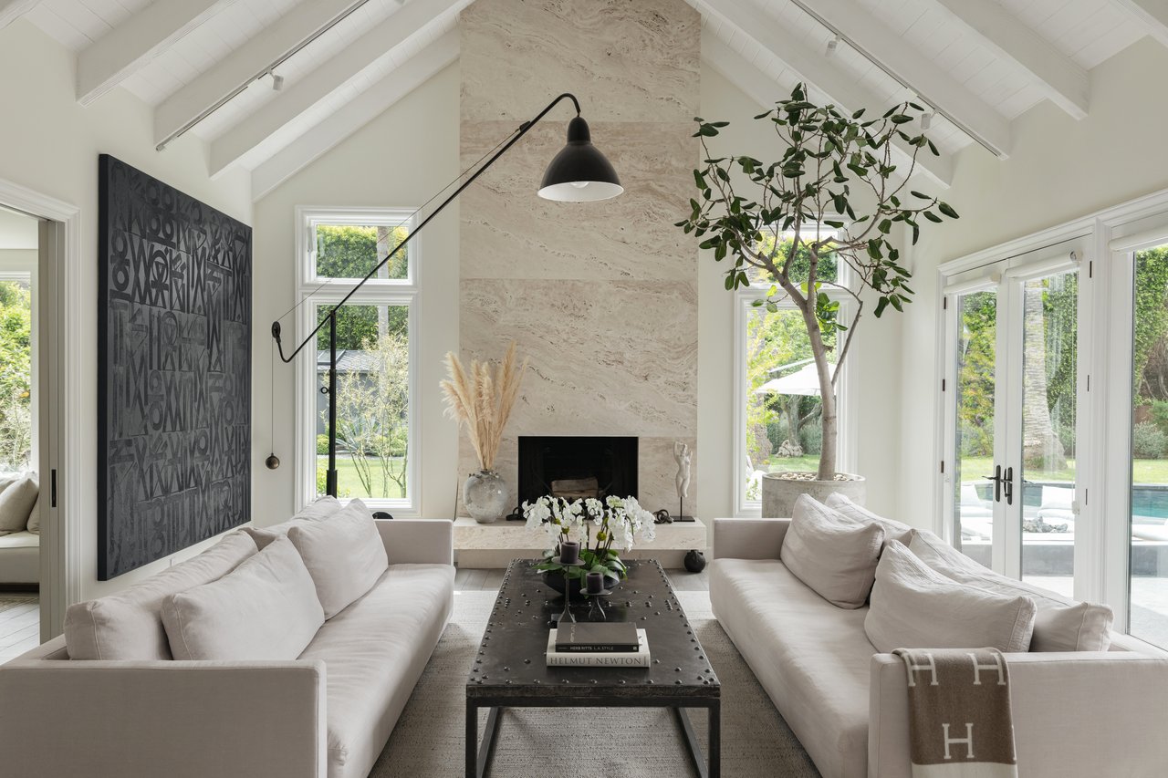 23122 Mariposa De Oro St, Malibu