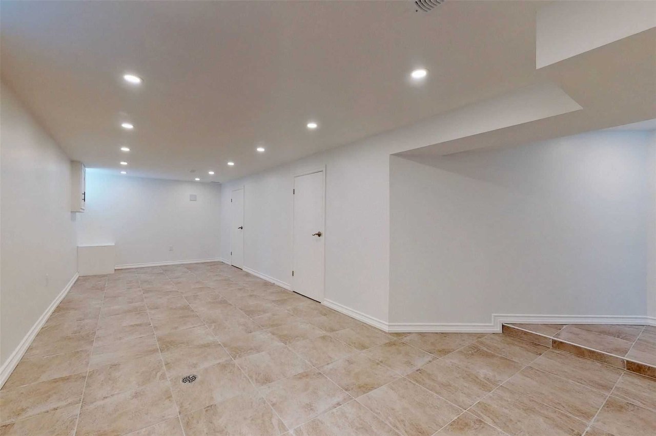 156 Coleman Ave