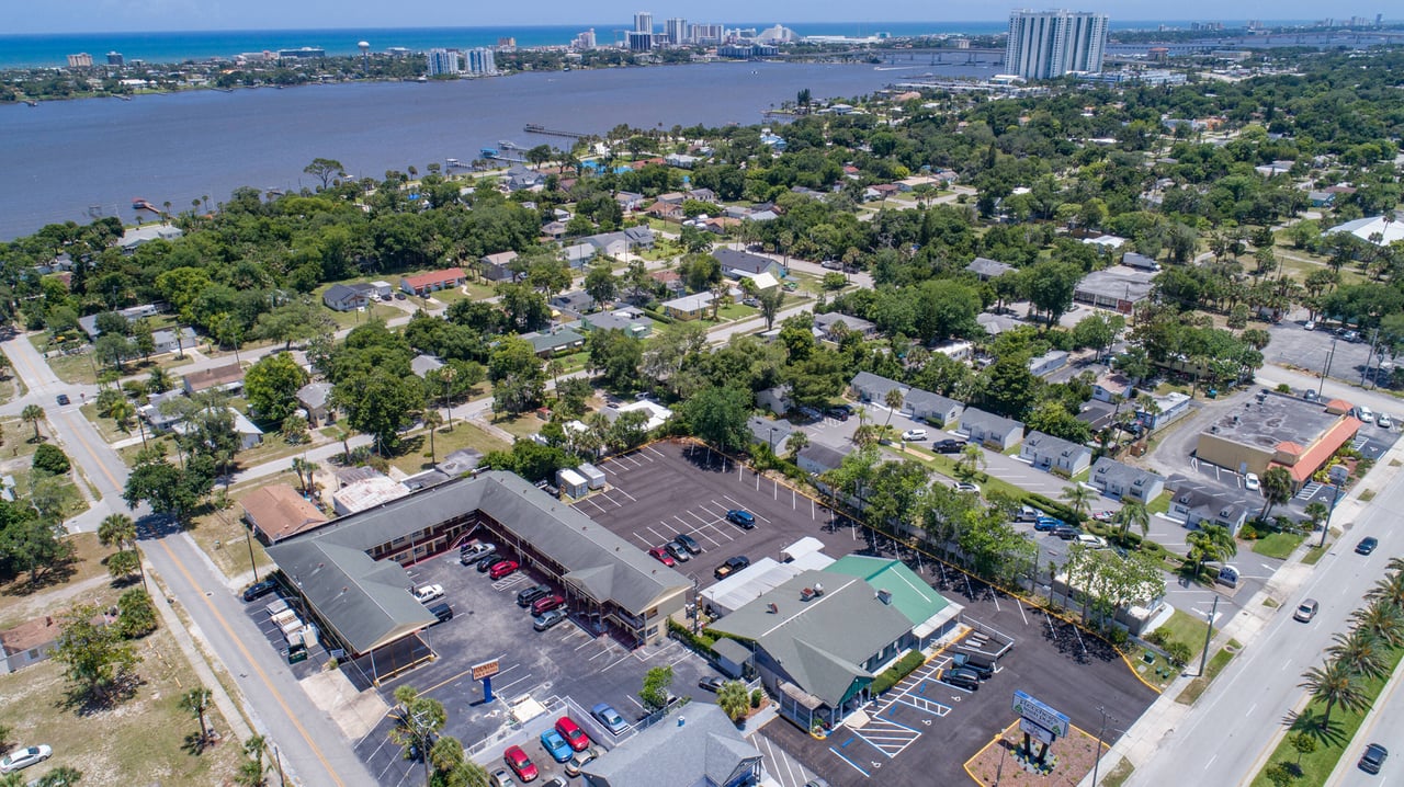 Ridgewood Ave - 1455 units of airbnb zoned properties