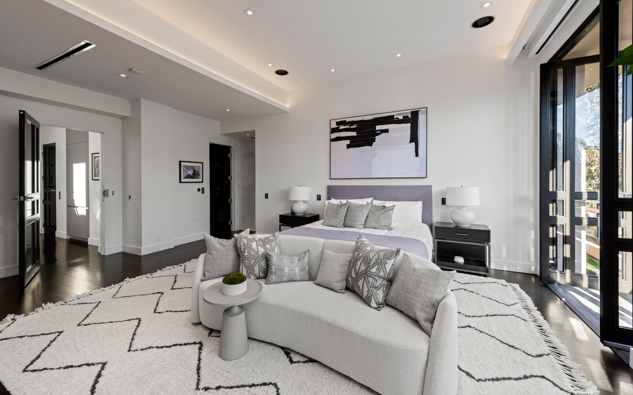 145 Channel Pointe Mall