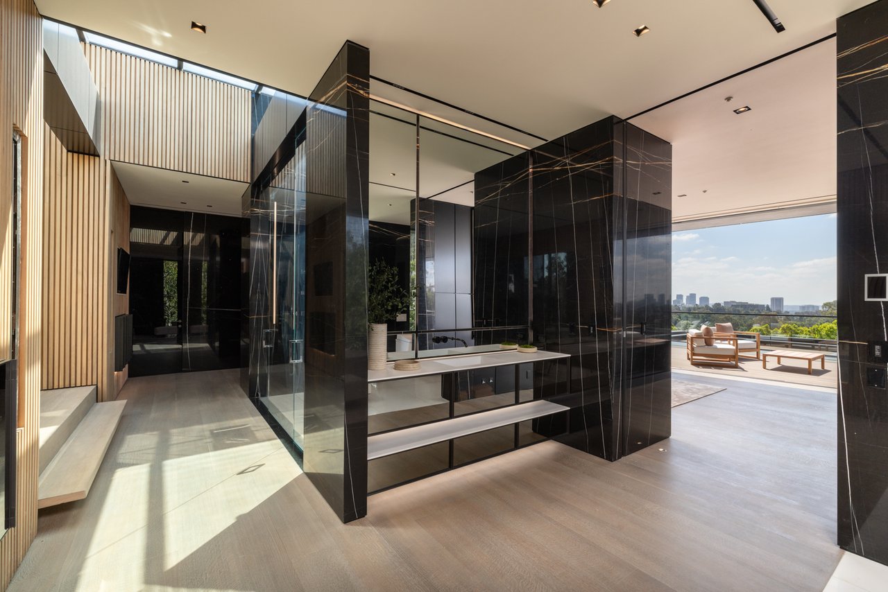 10710 Chalon Rd, Bel Air