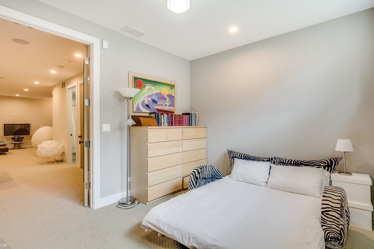 2107 West Race Ave | $1,050,000