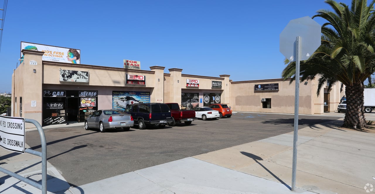 821 E 2nd Street & 133 Highland Avenue