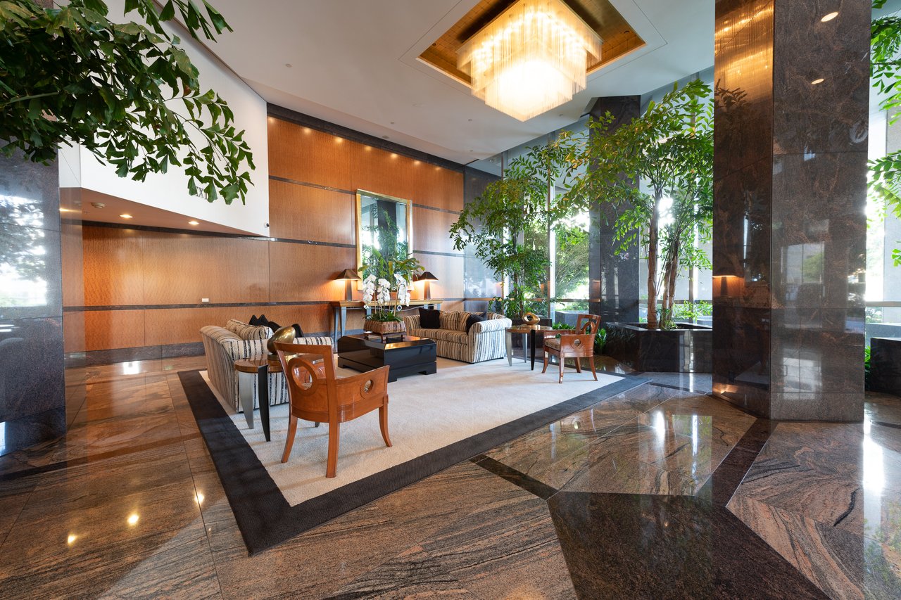 10490 Wilshire Blvd #1705