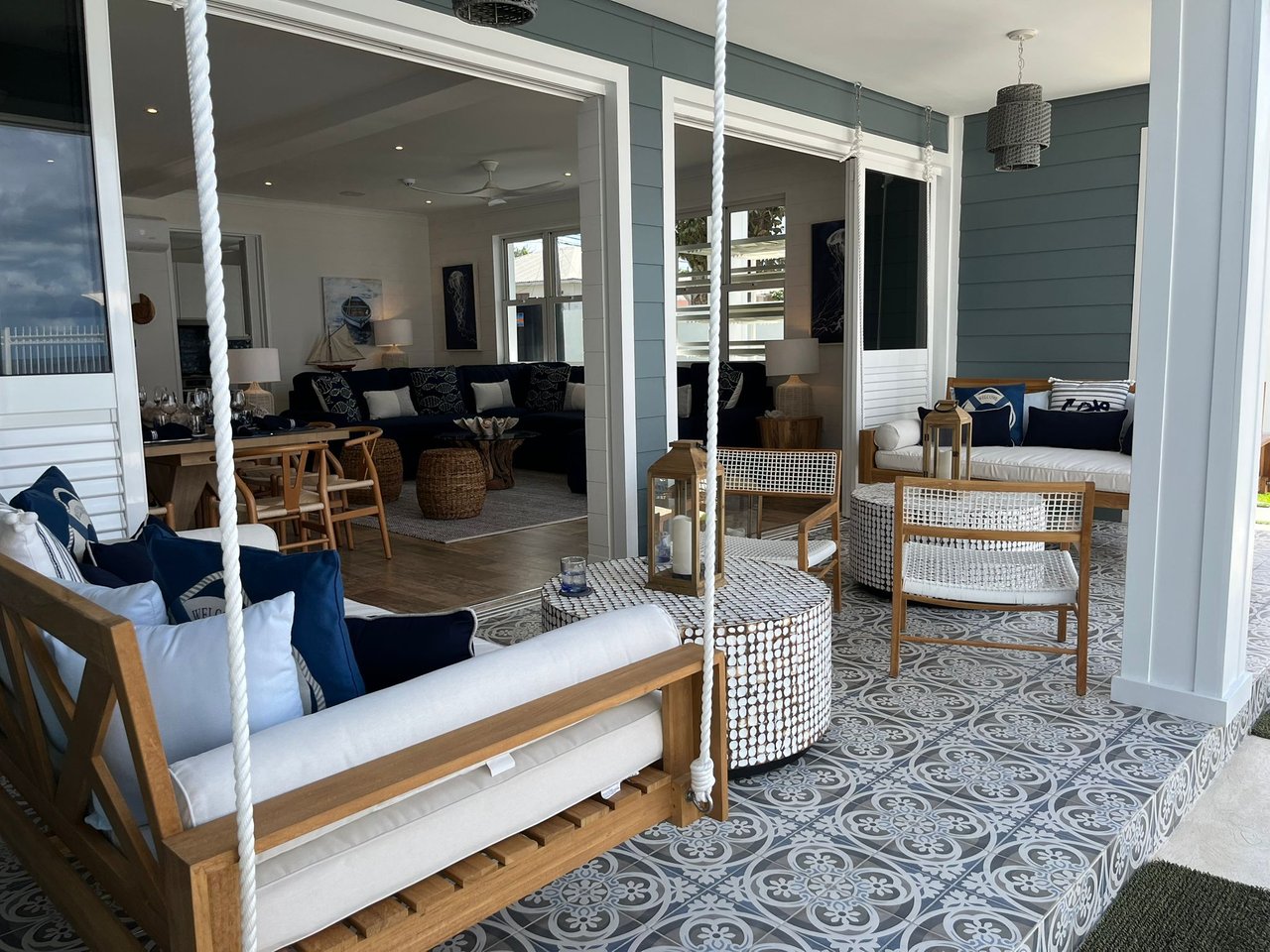 Sea Breeze Beach House 