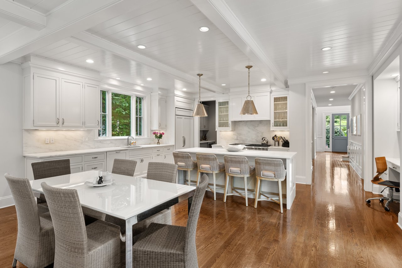 2 Brook Lane, Westport
