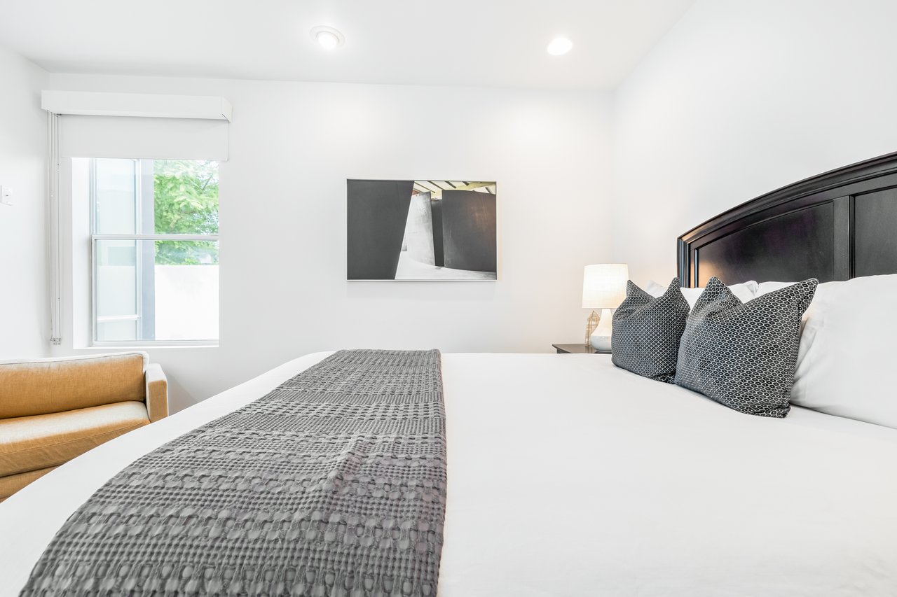 51125 Evangeline Way - Villa 3
