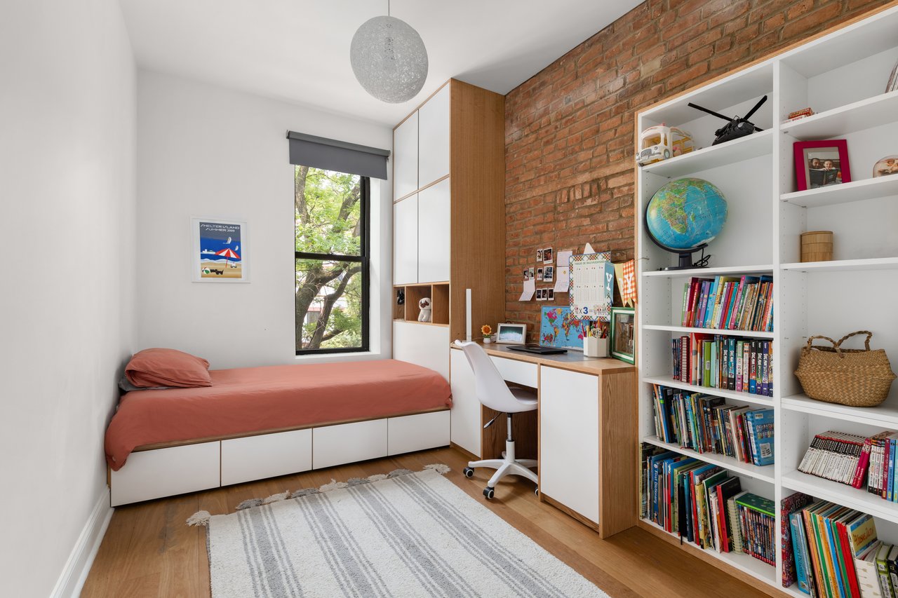 407 2ND Street