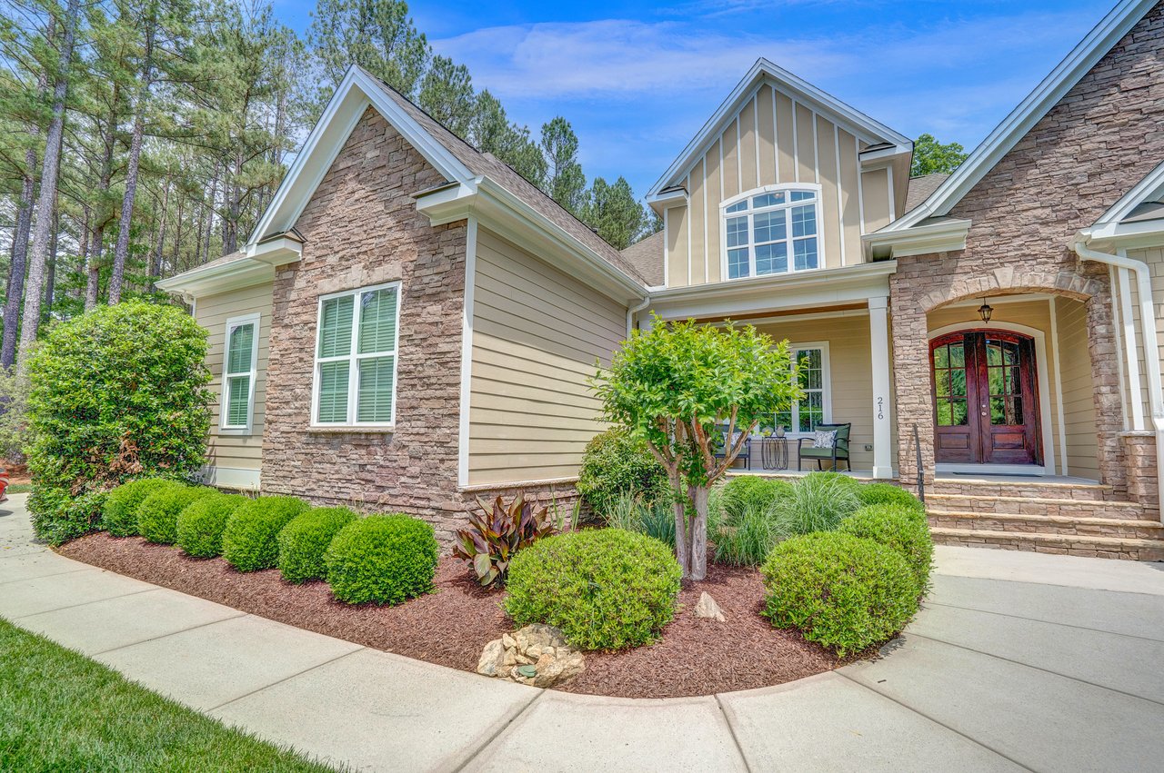 216 Colonial Ridge Drive
