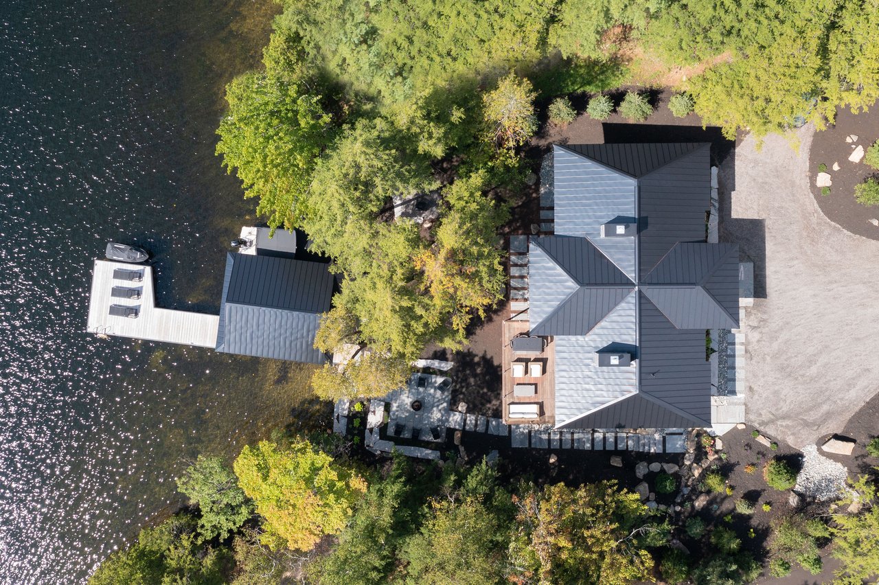 KINGSETT ROAD, Lake Rosseau